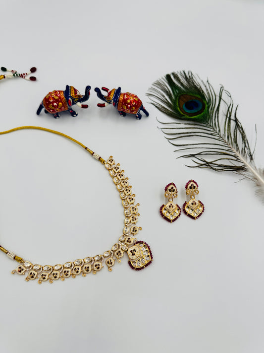 GOLD SHORT NECKLACE GSN22