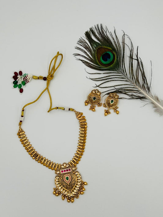 GOLD SHORT NECKLACE GSN7