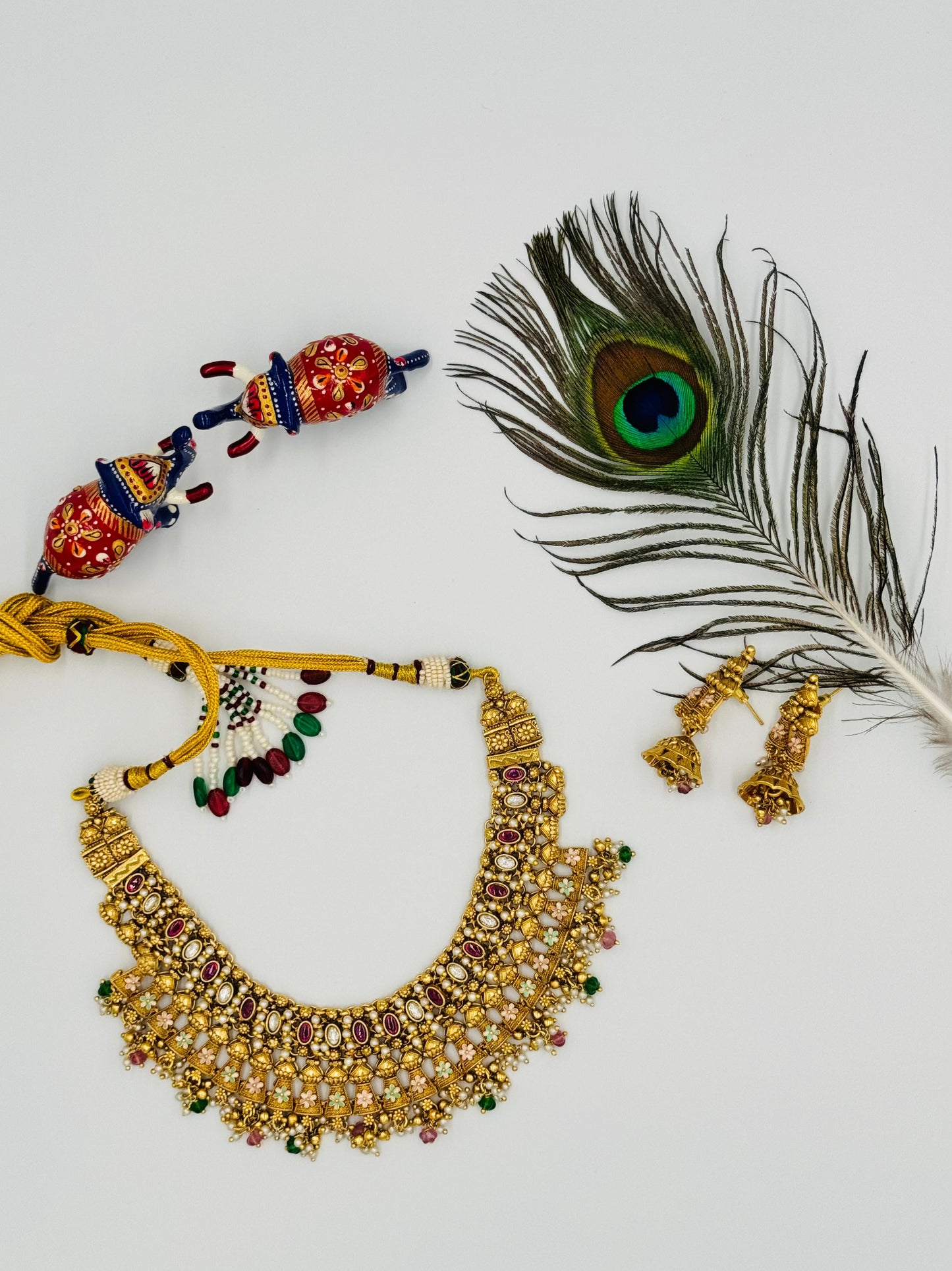 GOLD SHORT NECKLACE GSN17